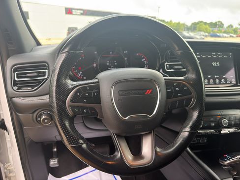 Used 2022 Dodge Durango SXT w/ Blacktop Package AWD/4WD image 11