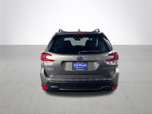 Certified 2021 Subaru Forester Premium AWD/4WD image 8