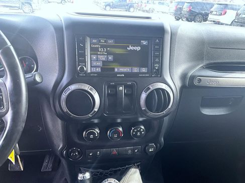 Used 2016 Jeep Wrangler Sport image 13