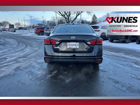 Used 2023 Nissan Altima 2.5 SV image 8