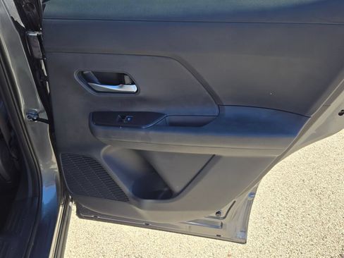 Used 2026 Nissan Kicks SR w/ SR Premium Package FWD image 8
