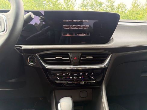 Certified 2025 Buick Encore GX Avenir w/ Avenir Technology Package AWD/4WD image 17