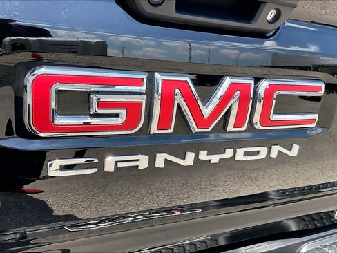Used 2025 GMC Canyon Elevation w/ Convenience Package RWD image 30