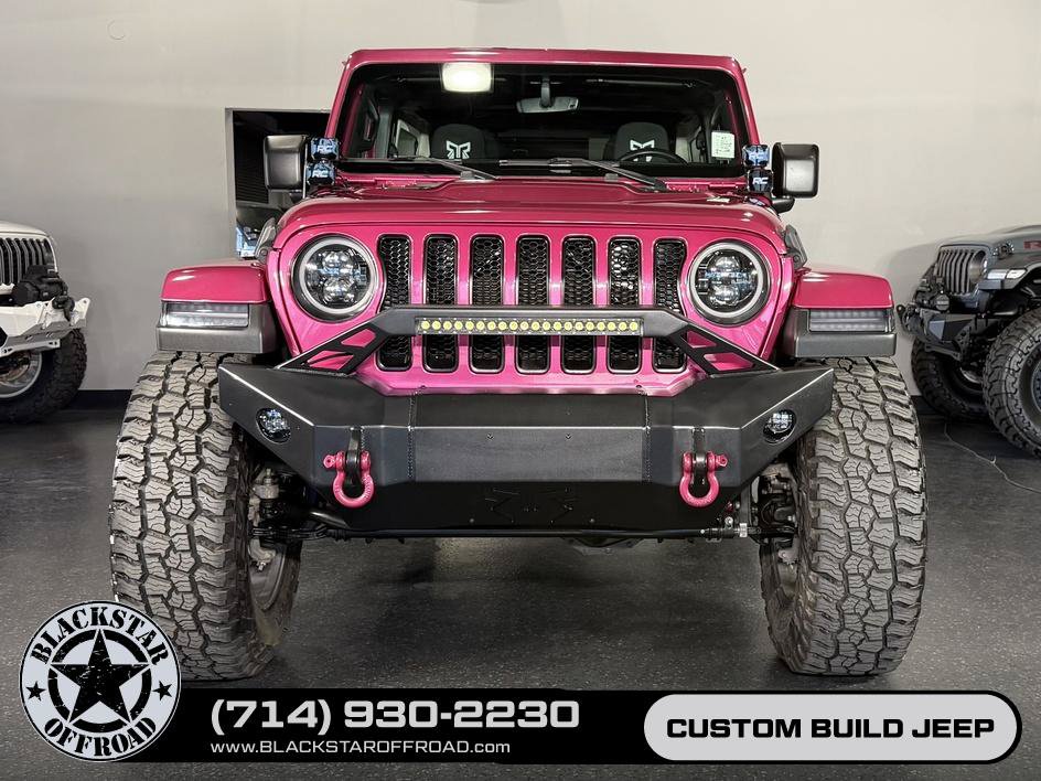 Used 2022 Jeep Wrangler Unlimited Sahara w/ Cold Weather Group AWD/4WD image 3