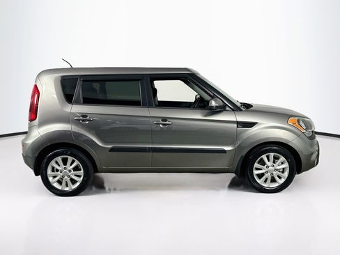 Used 2013 Kia Soul + w/ Eco Pkg FWD image 4