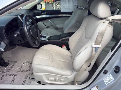 Used 2015 INFINITI Q60 Journey w/ Premium Package image 9