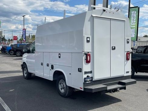 New 2025 Chevrolet Express 3500 w/ Power Convenience Package RWD image 15