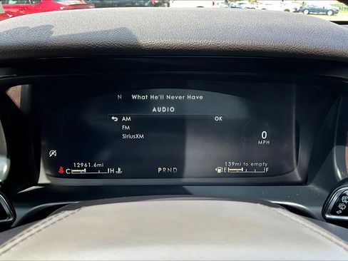 Used 2023 Lincoln Aviator Reserve w/ Equipment Group 201A image 22