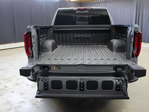 Used 2024 GMC Sierra 1500 AT4 w/ Technology Package AWD/4WD image 55