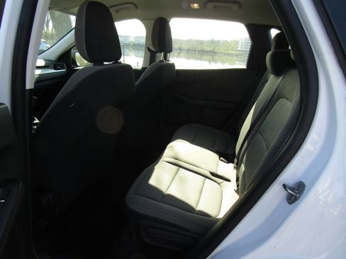 Used 2022 Ford Escape S AWD/4WD image 19