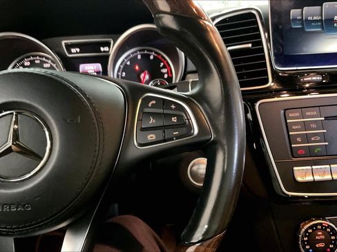 Used 2017 Mercedes-Benz GLS 550 4MATIC image 21