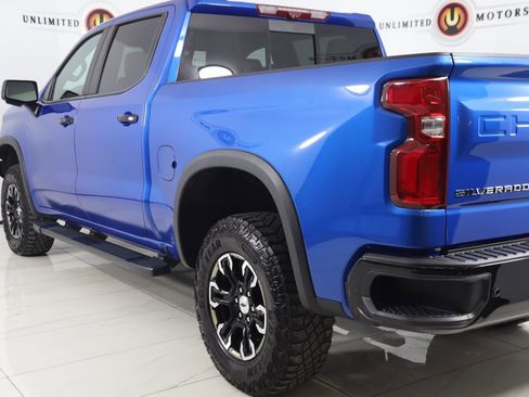 Used 2023 Chevrolet Silverado 1500 ZR2 w/ Technology Package image 25