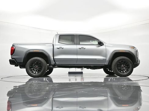 New 2026 GMC Canyon Elevation w/ Convenience Package image 40