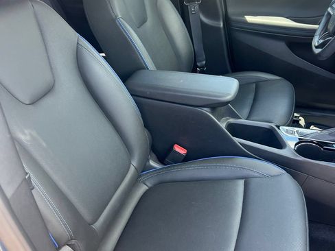 Used 2025 Buick Encore GX Sport Touring w/ Comfort Package FWD image 10