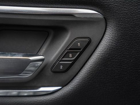 Used 2019 RAM 1500 Laramie image 52