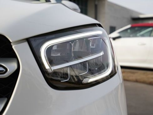 Certified 2022 Mercedes-Benz GLC 300 GLC 300 w/ Multimedia Package Lite image 12