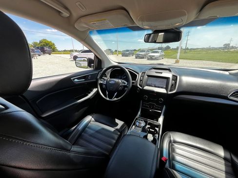 Used 2020 Ford Edge SEL AWD/4WD image 12
