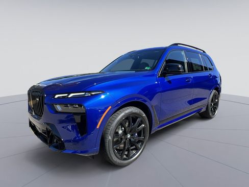 New 2026 BMW X7 M60i image 1