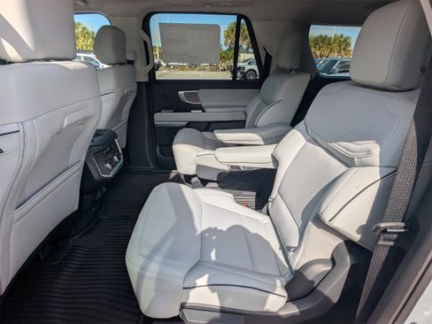 New 2025 Ford Expedition Max Platinum w/ Platinum Ultimate Package image 15