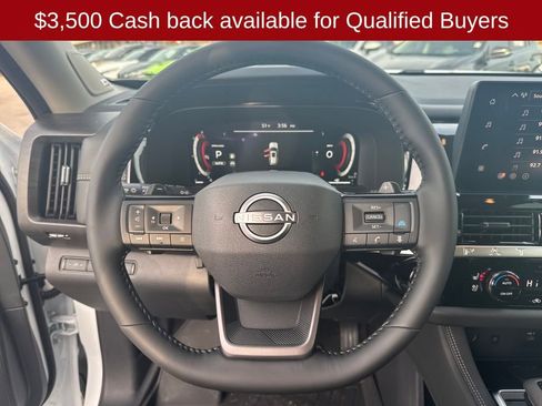 New 2026 Nissan Pathfinder Platinum image 15