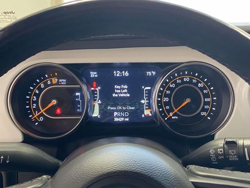 Used 2021 Jeep Wrangler Unlimited Islander image 22