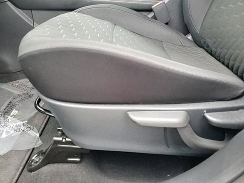 Used 2023 Nissan Kicks SV image 14