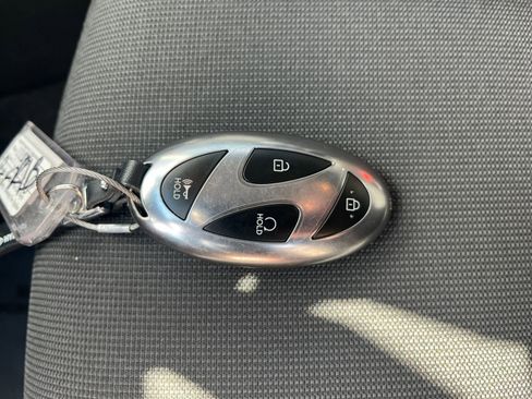 Used 2025 Hyundai Kona SEL image 18