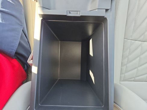 New 2026 Nissan Sentra SL w/ Floor Mat Package FWD image 27