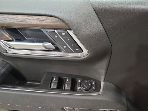 New 2026 GMC Sierra 1500 SLT w/ SLT Premium Plus Package image 28