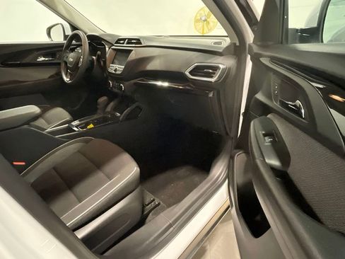 Used 2023 Chevrolet TrailBlazer LT image 24