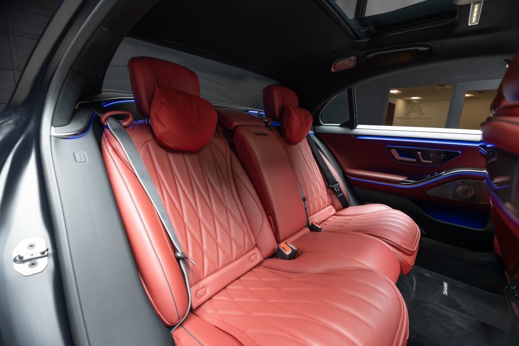 Used 2025 Mercedes-Benz S 63 AMG S image 43