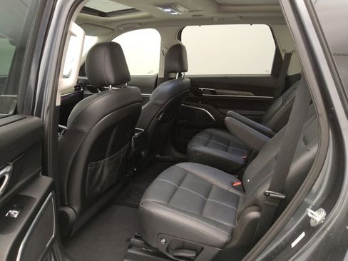 Used 2021 Kia Telluride SX w/ Nightfall Edition Package AWD/4WD image 18