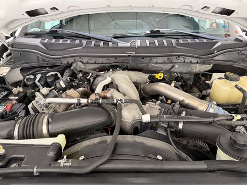 Used 2022 Ford F450 Platinum w/ FX4 Off-Road Package AWD/4WD image 14
