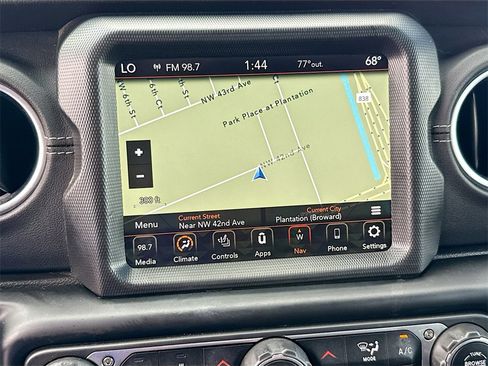 Used 2022 Jeep Wrangler Unlimited Sahara w/ Cold Weather Group image 14