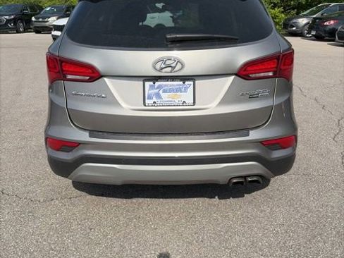 Used 2018 Hyundai Santa Fe Sport w/ 2.0T Ultimate Tech Package 05 AWD/4WD image 4