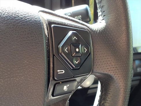 Used 2024 Toyota 4Runner TRD Off-Road image 29