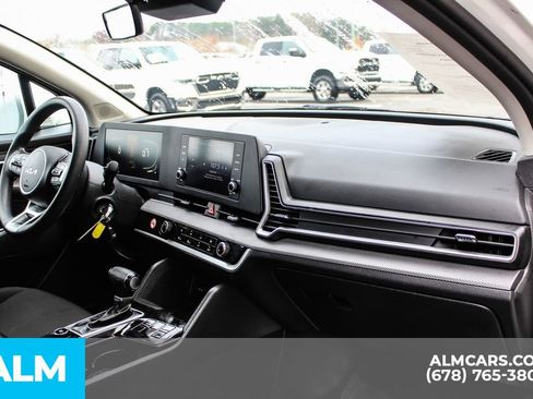 Used 2024 Kia Sportage LX image 24