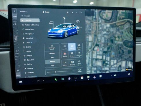 Used 2023 Tesla Model S Plaid image 51