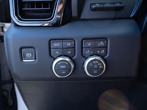 New 2026 GMC Sierra 1500 AT4 w/ Technology Package image 35