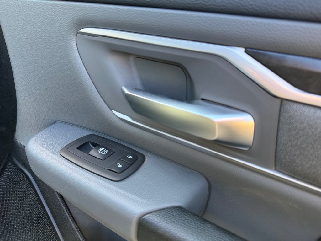 Used 2021 RAM 1500 Big Horn AWD/4WD image 39