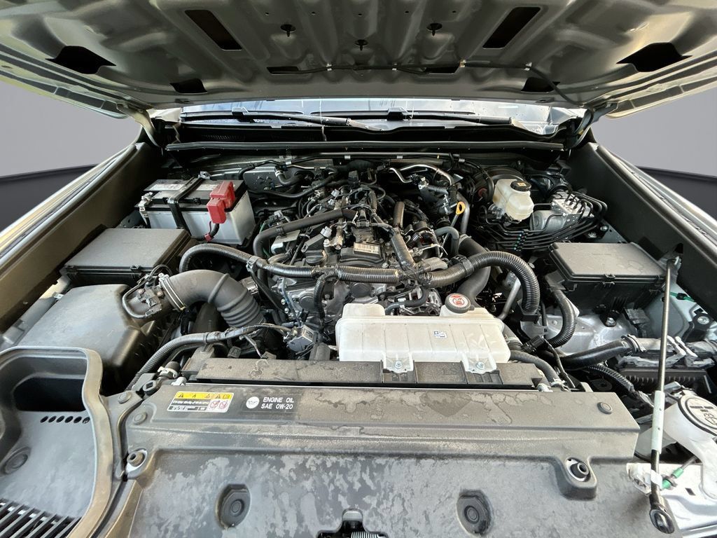 Certified 2025 Toyota 4Runner TRD Sport RWD image 32