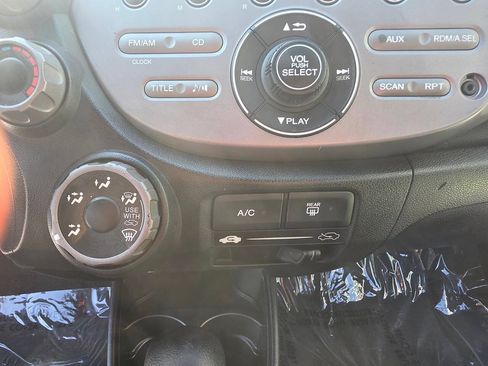 Used 2011 Honda Fit Sport image 33