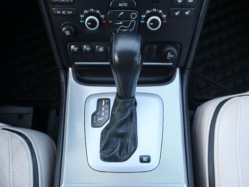 Used 2009 Volvo XC90 V8 R-Design AWD/4WD image 39