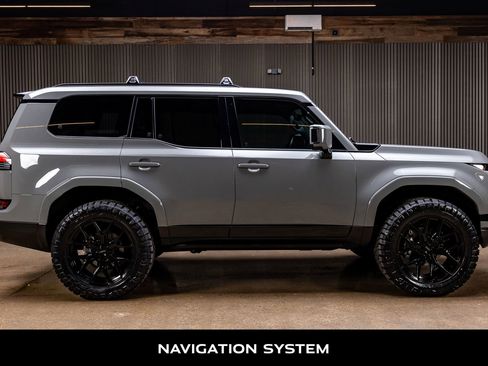 Used 2025 Lexus GX 550 550 Luxury+ w/ Accessory Package (2T) image 11