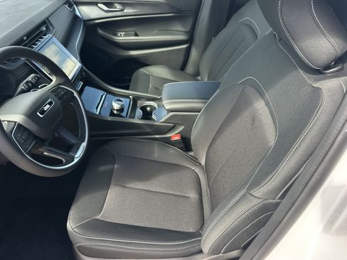 New 2026 Jeep Grand Cherokee Laredo X image 21