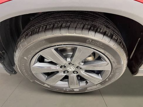 New 2025 Honda Pilot Sport image 11