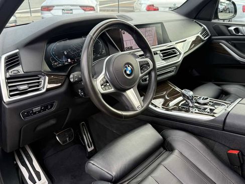 Used 2019 BMW X5 xDrive40i w/ M Sport Package image 5