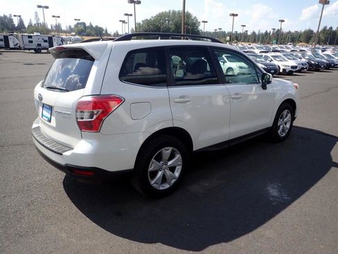 Used 2015 Subaru Forester 2.5i Limited image 5