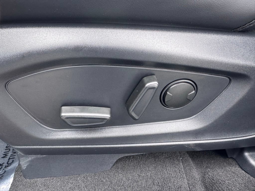 Used 2026 Ford Explorer ST AWD/4WD image 19