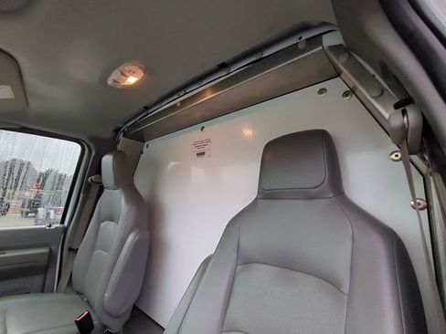 Used 2023 Ford E-350 and Econoline 350 Super Duty w/ Power Windows & Locks Group image 14
